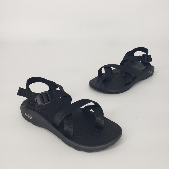 Chaco Z/2 Classic in Black - Picture 3 of 9